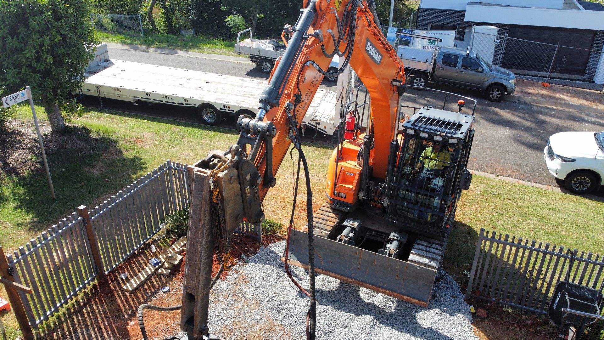 Steel Screw Piles &ndash; Ormiston Pool