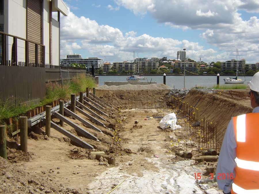 Steel Sheet Piles and Timber Piles - Brisbane River at Quay Street, Bulimba